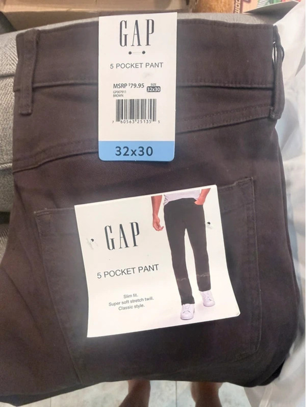 Men’s. GAP five pocket pants slim fit.